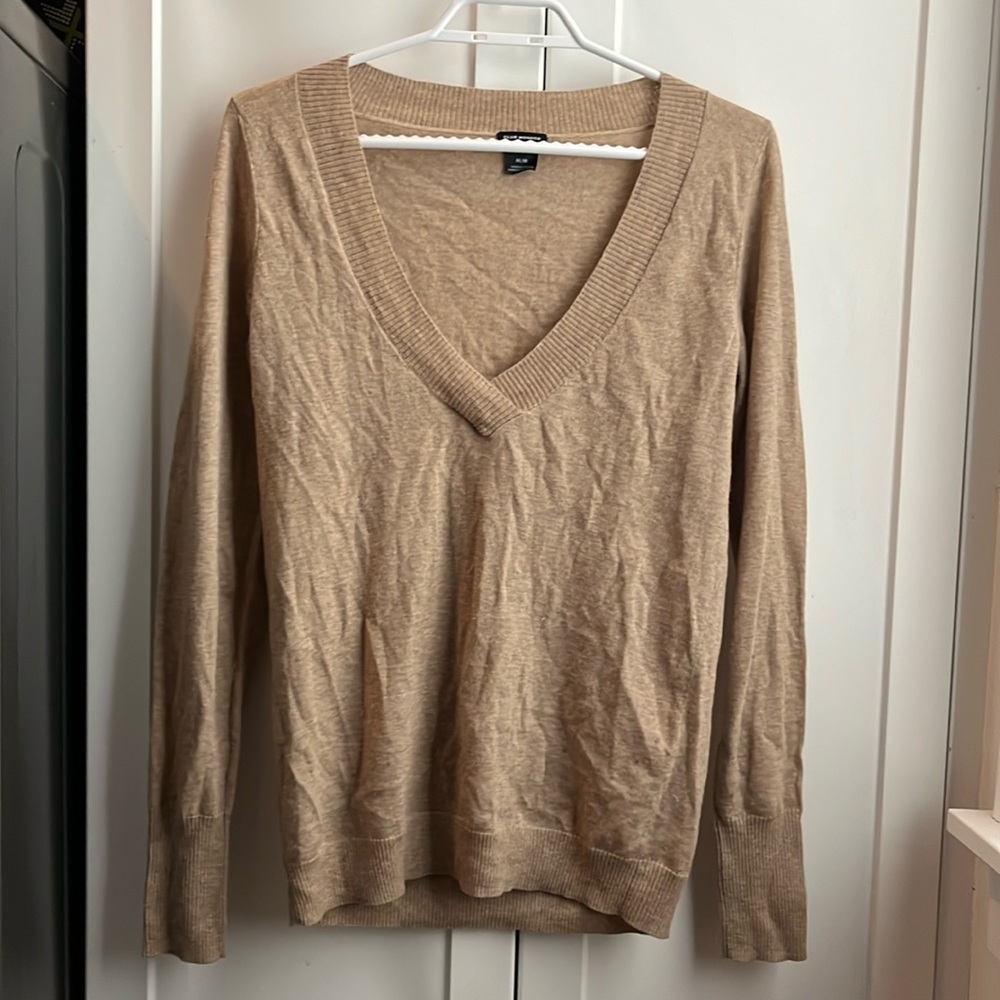 100% wool sweater from club Monaco. Size medium.